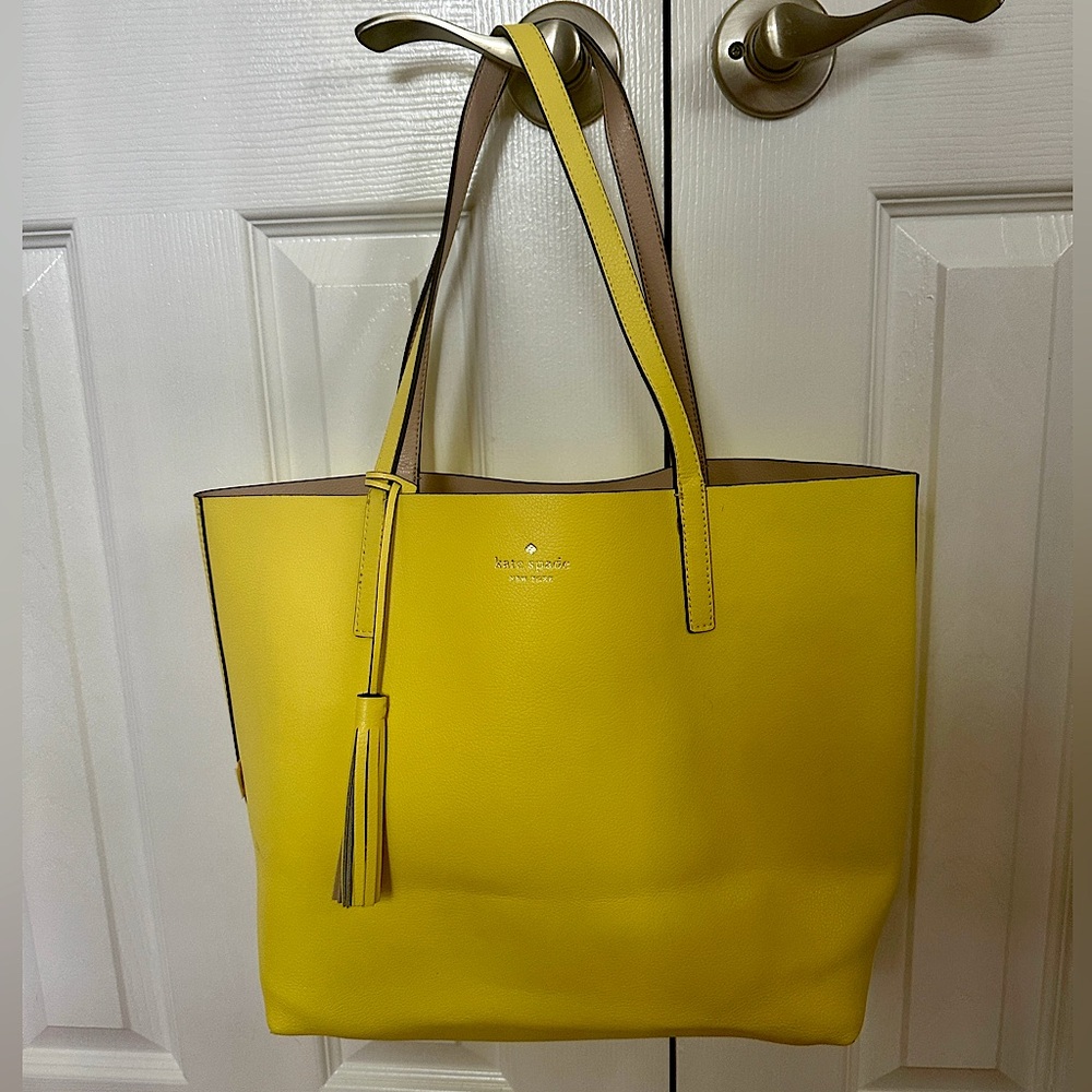 Kate Spade Lakeland Drive Marina Tote in Blush and Yellow